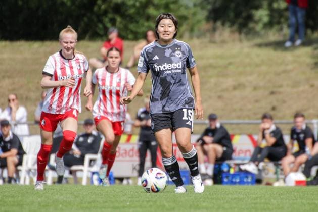 24 08 2025, xgrfx, Soccer Test Match , SC Freiburg Women Eintracht Frankfurt Women v l Ramina Chiba Eintracht Frankfurt DFL DFB REGULATIONS PROHIBIT ANY USE OF PHOTOGRAPHS as IMAGE SEQUENCES and or QUASI VIDEO Freiburg