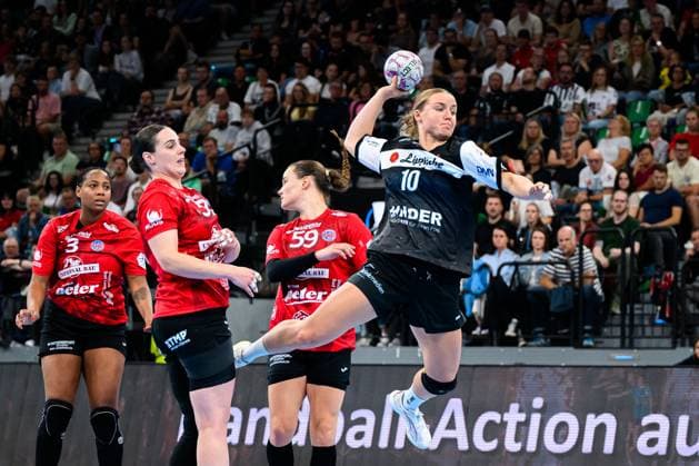 Muenchen HBF Super Cup 2025 HSG Blomberg Lippe Thueringer HC Maxi Muehlner Blomberg Muenchen SAP Garden Bayern Germany