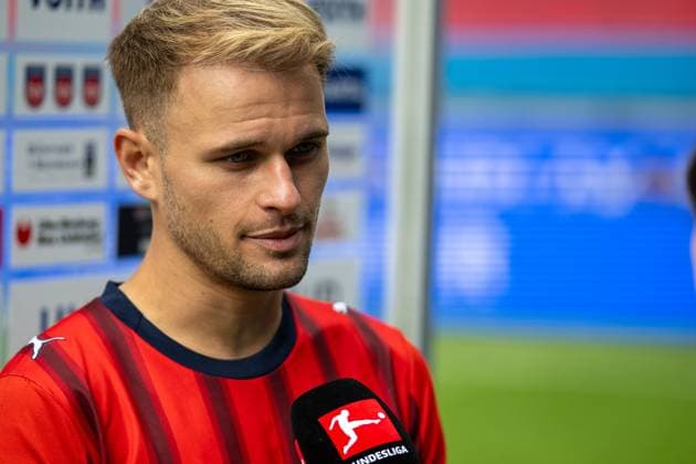 Leonardo Scienza FC Heidenheim, 08 , GER, 1 FC Heidenheim vs VFL Wolfsburg, Football, Bundesliga, 1 Matchday, Season 2025 2026, 23 08 2025, DFL DFB REGULATIONS PROHIBIT ANY USE OF PHOTOGRAPHS AS IMAGE SEQUENCES AND OR QUASI VIDEO, GER, 1 FC Heidenheim vs VFL Wolfsburg, Football, Bundesliga, 1 Matchday, Season 2025 2026, 23 08 2025 Heidenheim Copyright: xEibner-Pressefotox EP_EER