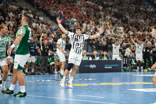 Fuechse Berlin vs THW Kiel, Handball, 1 Handball Bundesliga Men, Supercup, Season 2025 2026, Muenchen, 23 08 2025 Lukas Laube THW Kiel, 20 complains Muenchen SAP Garden Germany