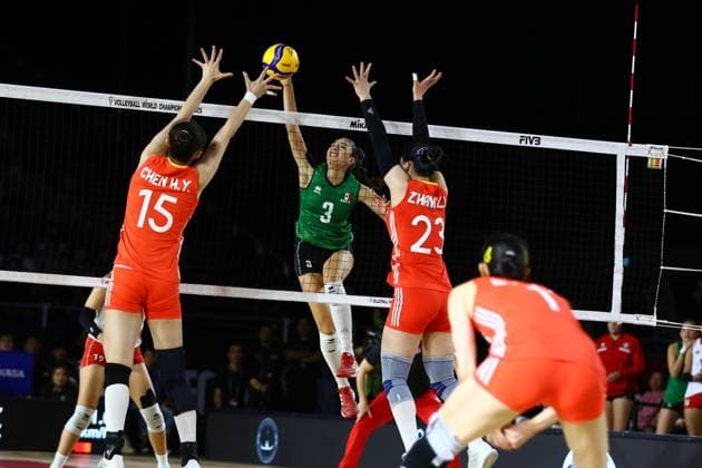 (250823) -- CHIANG MAI, Aug. 23, 2025 -- Sofia Maldonado Diaz (2nd L) of Mexico competes during the Preliminary Phase Pool F match between China and Mexico at the Volleyball Women s World Championship, WM, Weltmeisterschaft in Chiang Mai, Thailand, Aug. 23, 2025. ) (SP)THAILAND-CHIANG MAI-VOLLEYBALL-WOMEN S WORLD CHAMPIONSHIP-CHINA VS MEXICO SunxWeitong 