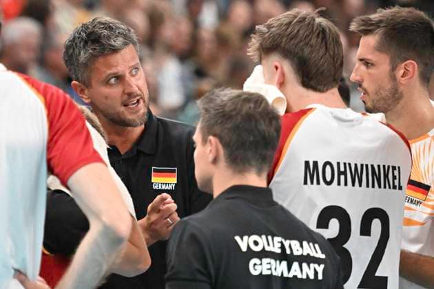 VB, World Championship, Test match Germany vs Belgium 22 08 2025, LKH Arena, Lueneburg, VB, World Championship, Test match Germany vs Belgium in picture Coach Michal Winiarski GER talks to his team nordphotoxGmbH xWitke nph00002