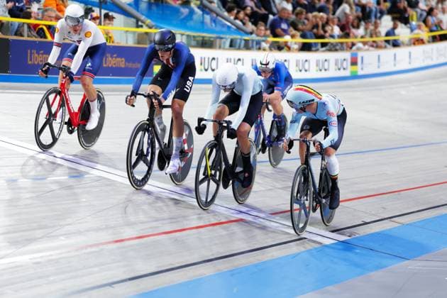 2025 UCI Junior Track World Championships Picture by Alex Whitehead SWpix.com - 23 08 2025 - Cycling - 2025 UCI Junior Track World Championships - Omnisport, Apeldoorn, Netherlands - Men Omnium Elimination Race - Henry Hobbs (Great Britain), Ashlin Barry (United States), Mark Popov (Athlete Individual Neutral), Witse Bertels (Belgium) Copyright: x xSWpix.comx(t axPhotographyxHubxLtd)xAlexxWhitehead SWpix.comx SWP-3030-0937