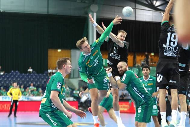 Handball test match SC DHfK Leipzig vs HC Banik Karvina, 23 08 25 Franz Semper 32, SC DHfK Leipzig throws handball, DAIKIN HBL, Season 2025 2026, Test match SC DHfK Leipzig vs HC Banik Karvina on 23 08 25 in the Quarterback Immobilien Arena Leipzig Copyright: xBEAUTIFULxSPORTS JanxKaeferx