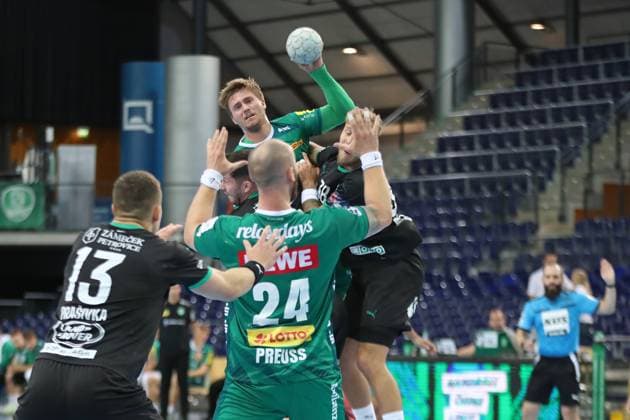 Handball test match SC DHfK Leipzig vs HC Banik Karvina, 23 08 25 Franz Semper 32, SC DHfK Leipzig is in the air Handball, DAIKIN HBL, Season 2025 2026, Test match SC DHfK Leipzig vs HC Banik Karvina on 23 08 25 in the Quarterback Immobilien Arena Leipzig Copyright: xBEAUTIFULxSPORTS JanxKaeferx