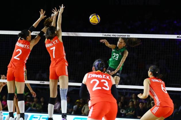 (250823) -- CHIANG MAI, Aug. 23, 2025 -- Melanie Guadalupe Parra Quintero (2nd R) of Mexico competes during the Preliminary Phase Pool F match between China and Mexico at the Volleyball Women s World Championship, WM, Weltmeisterschaft in Chiang Mai, Thailand, Aug. 23, 2025. ) (SP)THAILAND-CHIANG MAI-VOLLEYBALL-WOMEN S WORLD CHAMPIONSHIP-CHINA VS MEXICO SunxWeitong 