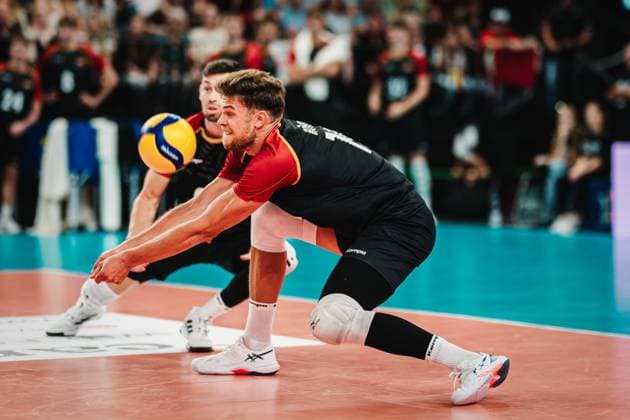 Volleyball international match Germany vs Belgium, 23 08 25 Erik Röhrs Germany, 19 takes the ball Volleyball, international match Germany vs Belgium on 23 08 2025 in the LKH Arena, Lüneburg Copyright: xBEAUTIFULxSPORTS Tonhäuserx