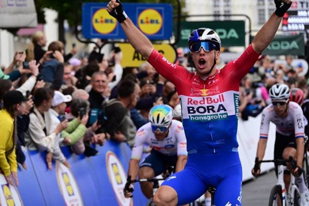 23 08 2025 xkhx Lidl Deutschland Tour 2025 3 stage from Arnsberg to Kassel Victory celebration Danny van Poppel is stripped of his victory due to his riding style