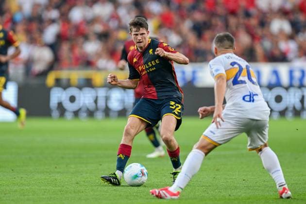 GenoaÕs Morten Frendrup in action during the Serie A soccer match between Genoa and Lecce at the Luigi Ferraris Stadium in Genoa, Italy - Saturday, August 23, 2025. - Soccer .  Copyright: xTanoxPecoraro LaPressex