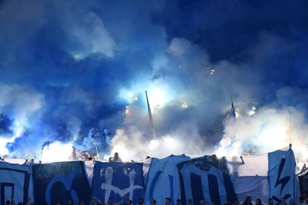 Fans Bochum supporters use pyrotechnics during the 2 Bundesliga match between FC Schalke 04 and VfL Bochum, Veltins Arena on August 23, 2025 in Gelsenkirchen, Germany Photo by Ralf Treese DeFodi Images Fans Bochum supporters use pyrotechnics during the 2 Bundesliga match between FC Schalke 04 and VfL Bochum at Veltins Arena on August 23, 2025 in Gelsenkirchen, Germany Photo by Ralf Treese DeFodi Images Photo by Ralf Treese DeFodi Images