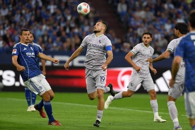 Ron Schallenberg FC Schalke 04 and Matus Bero VfL Bochum in a duel during the 2 Bundesliga match between FC Schalke 04 and VfL Bochum, Veltins Arena on August 23, 2025 in Gelsenkirchen, Germany, Germany Photo by Ralf Treese DeFodi Images Ron Schallenberg FC Schalke 04 and Matus Bero VfL Bochum battle for the ball during the 2 Bundesliga match between FC Schalke 04 and VfL Bochum at Veltins Arena on August 23, 2025 in Gelsenkirchen, Germany Photo by Ralf Treese DeFodi Images Photo by Ralf Treese DeFodi Images