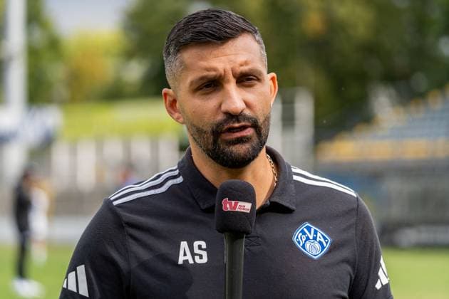 Cropped image, Portrait Aytac Sulu SV Viktoria Aschaffenburg, Head coach during an interview, GER, SV Viktoria Aschaffenburg vs FC Memmingen, Football, Regionalliga Bayern, Matchday 5, Season 2025 2026, 23 08 2025, GER, SV Viktoria Aschaffenburg vs FC Memmingen, Football, Regionalliga Bayern, Matchday 5, Season 2025 2026, 23 08 2025 Aschaffenburg Copyright: xEibner-Pressefoto Jan-NiclasxGrox EP_JGG