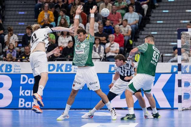 Eric Oscar Johansson THW Kiel, 21 , Lukas Herburger Fuechse Berlin, 29 , Lukas Laube THW Kiel, 20 and Mijajlo Marsenic Fuechse Berlin, 93 GER, Fuechse Berlin vs THW Kiel, Handball, HBL Supercup 2025, Final, 23 08 2025 GER, Fuechse Berlin vs THW Kiel, Handball, HBL Supercup 2025, Final, 23 08 2025 Muenchen Copyright: xEibner-Pressefoto HeikexFeinerx EP_HFR