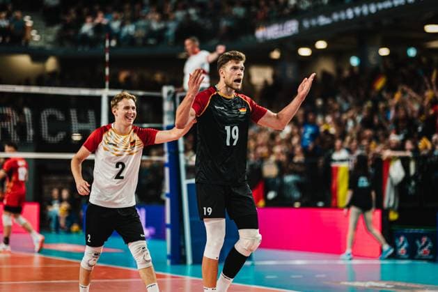 Volleyball international match Germany vs Belgium, 23 08 25 Erik Röhrs Germany, 19 cheers on the crowd Volleyball, international match Germany vs Belgium on 23 08 2025 in the LKH Arena, Lüneburg Copyright: xBEAUTIFULxSPORTS Tonhäuserx