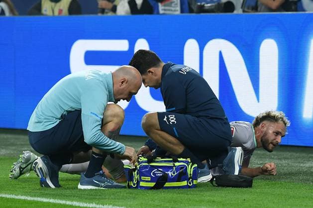 Soccer 2 Bundesliga 3 Matchday FC Schalke 04 VfL Bochum on 23 08 2025 at the Veltins Arena in Gelsenkirchen Philipp Strompf Bochum injured on the ground DFL regulations prohibit any use of photographs as image sequences and or quasi video xRx