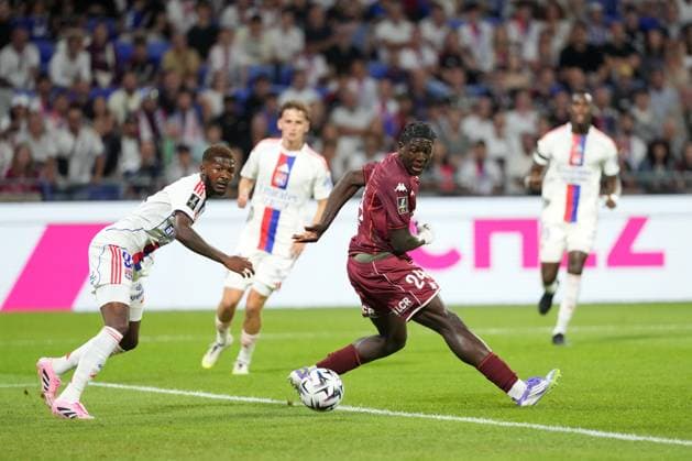 Olympique Lyonnais v FC Metz - Ligue 1 McDonald s 2025 2026 98 Ainsley MAITLAND NILES (ol) - 24 Brian MADJO (fcm) during Ligue 1 McDonald s match between Lyon and Metz at Groupama Stadium on August 23, 2025 in Lyon, France. Lyon France  Copyright: xFEPx 776370858