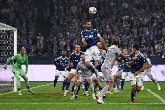 Kenan Karaman FC Schalke 04 in action, on the ball, single action during the 2 Bundesliga match between FC Schalke 04 and VfL Bochum, Veltins Arena on August 23, 2025 in Gelsenkirchen, Germany Photo by Ralf Treese DeFodi Images Kenan Karaman FC Schalke 04 controls the ball during the 2 Bundesliga match between FC Schalke 04 and VfL Bochum at Veltins Arena on August 23, 2025 in Gelsenkirchen, Germany Photo by Ralf Treese DeFodi Images