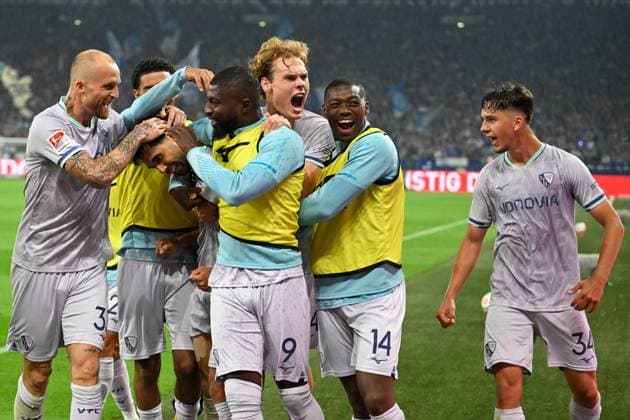 Gelsenkirchen, Veltins Arena, 23 08 25, GER, Herren, 2 Bundesliga, Saison 2025 2026, FC Schalke 04 VfL Bochum Bild Gerrit HOLTMANN Bochum jubilates after his goal to 0 1 DFL regulations prohibit any use of photographs as image sequences and or quasi video NRW Germany