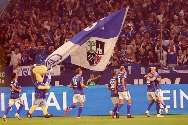23 08 2025, xrekx, Fußball 2 Bundesliga, FC Schalke 04 VfL Bochum v l Torjubel nach dem Tor zum 1 1 celebrating the goal celebrate durch Hasan Kurucay FC Schalke 04 DFL DFB REGULATIONS PROHIBIT ANY USE OF PHOTOGRAPHS as IMAGE SEQUENCES and or QUASI VIDEO Gelsenkirchen
