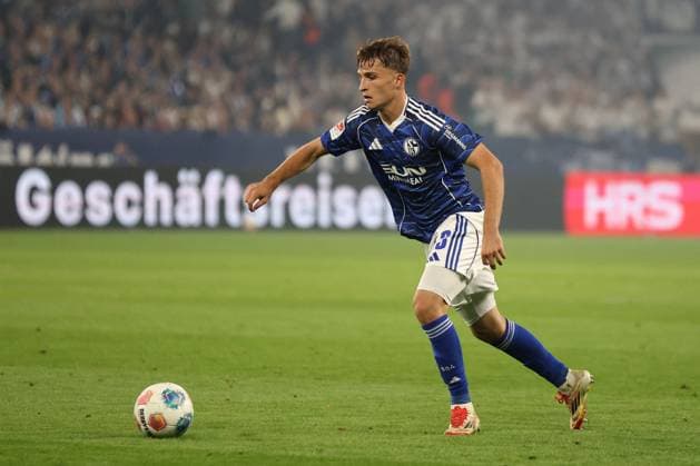 Vitalie Becker FC Schalke 04 at the match of the 2 Bundesliga season 2025 26 FC Schalke 04 VfL Bochum 1848 Copyright Thomas Pakusch