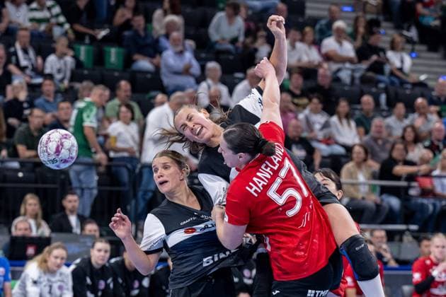 Laura Rueffieux HSG Blomberg Lippe, 3 and Malin Sandberg HSG Blomberg Lippe, 28 against Josefine Hanfland Thueringer HC, 57 GER, HSG Blomberg Lippe vs Thueringer HC, Handball, HBF Supercup 2025, Final, 23 08 2025 GER, HSG Blomberg Lippe vs Thueringer HC, Handball, HBF Supercup 2025, Final, 23 08 2025 Munich Copyright: xEibner-Pressefoto HeikexFeinerx EP_HFR