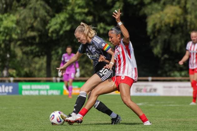 24 08 2025, xgrfx, Soccer Test Match , SC Freiburg Women Eintracht Frankfurt Women v l Laura Freigang Eintracht Frankfurt , Nicole Ojukwu SC Freiburg DFL DFB REGULATIONS PROHIBIT ANY USE OF PHOTOGRAPHS as IMAGE SEQUENCES and or QUASI VIDEO Freiburg