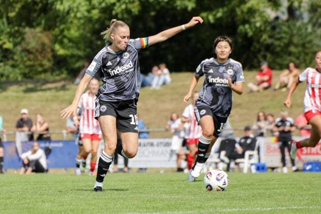 24 08 2025, xgrfx, Soccer Test Match , SC Freiburg Women Eintracht Frankfurt Women v l Laura Freigang Eintracht Frankfurt DFL DFB REGULATIONS PROHIBIT ANY USE OF PHOTOGRAPHS as IMAGE SEQUENCES and or QUASI VIDEO Freiburg