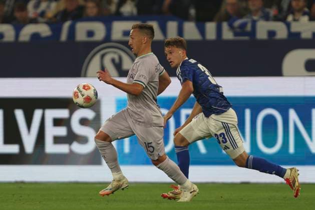 Felix Passlack VfL Bochum and Vitalie Becker FC Schalke 04 in a duel during the 2 Bundesliga match between FC Schalke 04 and VfL Bochum, Veltins Arena on August 23, 2025 in Gelsenkirchen, Germany, Germany Photo by Oliver Kaelke DeFodi Images Felix Passlack VfL Bochum and Vitalie Becker FC Schalke 04 battle for the ball during the 2 Bundesliga match between FC Schalke 04 and VfL Bochum at Veltins Arena on August 23, 2025 in Gelsenkirchen, Germany Photo by Oliver Kaelke DeFodi Images DFB DFL REGULATIONS PROHIBIT ANY USE OF PHOTOGRAPHS AS IMAGE SEQUENCES AND OR QUASI VIDEO Photo by Oliver Kaelke DeFodi Images