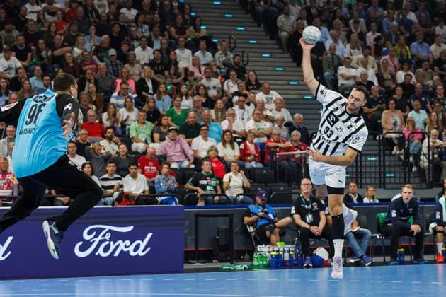 Veron Nacinovic THW Kiel, 93 throws against Dejan Milosavljev Füchse Berlin, 96, goalkeeper , 23 08 2025, Munich Germany , Mens Handball Super Cup 2025 xprx