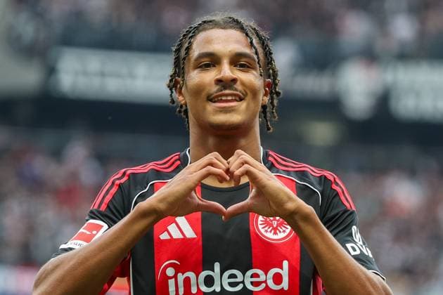 Fußball 1. Bundesliga - Eintracht Frankfurt - Werder Bremen am 23.08.2025 im Deutsche Bank Park in Frankfurt Jubel, Torjubel, Torschuetze, Torschütze Jean Matteo Bahoya (Frankfurt 19) jubelt nach seinem Tor zum 2 zu 0 *** Soccer 1 Bundesliga Eintracht Frankfurt Werder Bremen on 23 08 2025 at Deutsche Bank Park in Frankfurt Cheering, goal celebration, goal scorer, goal scorer Jean Matteo Bahoya Frankfurt 19 cheers after his goal for 2 to 0 MH