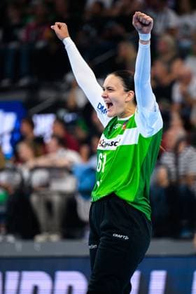 Muenchen HBF Super Cup 2025 HSG Blomberg Lippe Thueringer HC Goalkeeper Nicole Roth Blomberg Jubel Freude Emotion Muenchen SAP Garden Bayern Germany