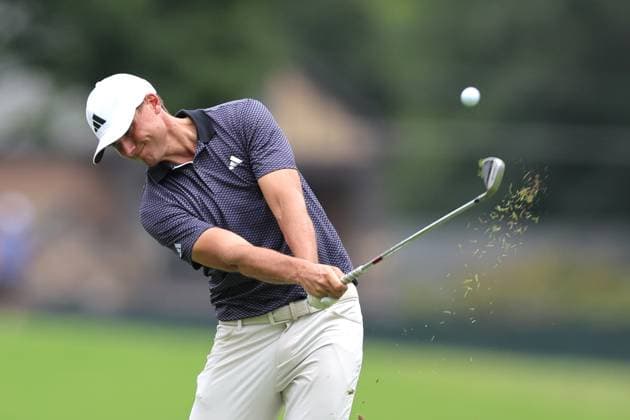 ATLANTA, GA - AUGUST 23: Ludvig Ã…berg of Sweden hits a fairway shot on the 3rd fairway during the third round of the PGA, Golf Herren Tour Championship on August 23, 2025 at East Lake Golf Club in Atlanta, GA. (Photo by Jeff Robinson Icon Sportswire) GOLF: AUG 23 PGA FedEx Cup Playoffs - Tour Championship EDITORIAL USE ONLY Icon25082348851