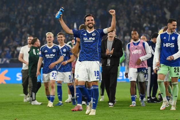 Jubel Kenan Karaman FC Schalke 04 23 08 2025, Fußball 2 Bundesliga, Saison 2025 2026, 3 Spieltag, FC Schalke 04 VfL Bochum 2 1 DFL regulations prohibit any use of photographs as image sequences and or quasi video Gelsenkirchen Veltins Arena Nordrhein Westfalen Germany Team2
