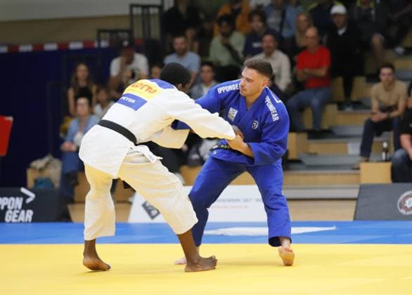 23 08 2025 xhpx Offenbach am Main 1 Judo Bundesliga 1 JC Samurai Offenbach vs JSV Speyer fight Daniel Gleim Samurai vs Yves Michel Touna Speyer