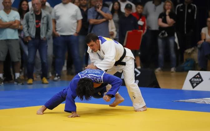 23 08 2025 xhpx Offenbach am Main 1 Judo Bundesliga 1 JC Samurai Offenbach vs JSV Speyer Hratschik Latschinian Samurai vs Irakli Kupatadze Speyer