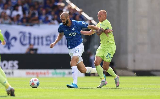24 08 2025, xdcx, Soccer 2 Bundesliga, SV Darmstadt 98 Hertha BSC Berlin, emonline, emspor, despor, v l , Aleksandar Vukotic SV Darmstadt 98 , Jon Dagur Thorsteinsson Hertha BSC Berlin DFL DFB REGULATIONS PROHIBIT ANY USE OF PHOTOGRAPHS AS IMAGE SEQUENCES AND OR QUASI VIDEO Copyright: HMBxMedia Claus