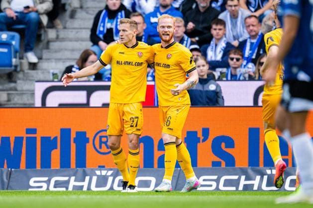 24 08 2025 Soccer, 2025 2026, 2 Bundesliga, Matchday 3, DSC Arminia Bielefeld SG Dynamo Dresden L R Niklas Hauptmann Dresden celebrates after his goal to 0 1 with Nils Fröling Dresden DFL REGULATIONS PROHIBIT ANY USE OF PHOTOGRAPHS AS IMAGE SEQUENCES AND OR QUASI VIDEO