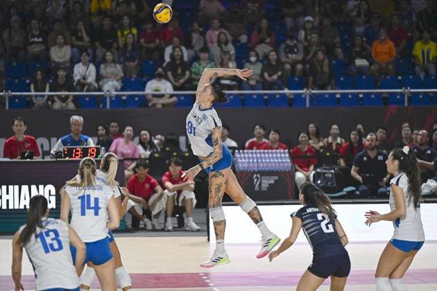 (250824) -- CHIANG MAI, Aug. 24, 2025 -- Martha Evdokia Anthouli (top) of Greece smashes the ball during the Preliminary Phase Pool C match between Puerto Rico and Greece at the Volleyball Women s World Championship, WM, Weltmeisterschaft in Chiang Mai, Thailand, Aug. 24, 2025. ) (SP)THAILAND-CHIANG MAI-VOLLEYBALL-WOMEN S WORLD CHAMPIONSHIP-PUERTO RICO VS GREECE HouxZhaokang 