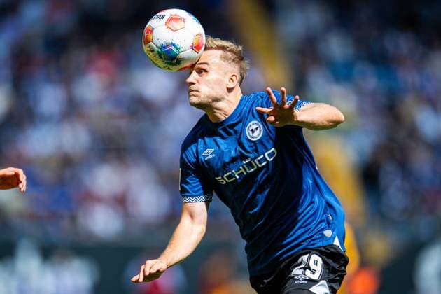 24 08 2025 Soccer, 2025 2026, 2 Bundesliga, 3 Matchday, DSC Arminia Bielefeld SG Dynamo Dresden Tim Handwerker Bielefeld DFL REGULATIONS PROHIBIT ANY USE OF PHOTOGRAPHS AS IMAGE SEQUENCES AND OR QUASI VIDEO