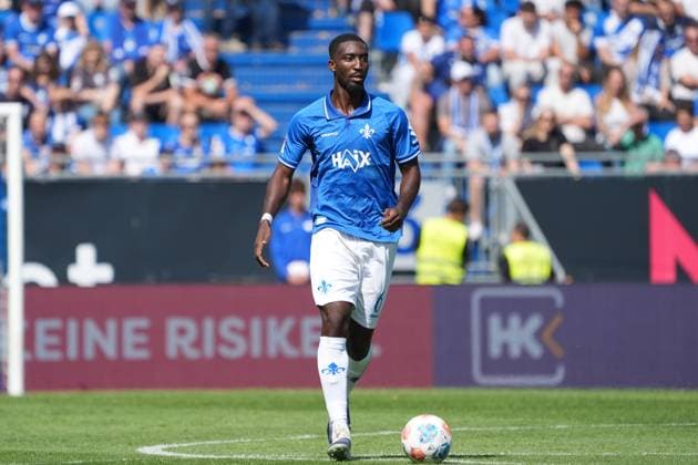 Patric Pfeiffer SV Darmstadt 98, 06 24 08 2025 2 Bundesliga, Season 25 26 SV Darmstadt 98 vs Hertha BSC Berlin, Stadion am Boellenfalltor, 3 Matchday, emonline, emspor,