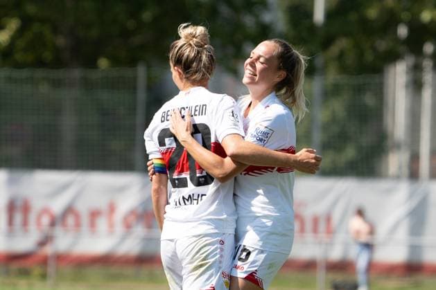 Jana Beuschlein VFB Stuttgart Women, 20 and Janina Hechler VFB Stuttgart Women, 16 , GER, VfB Stuttgart Women vs FC Bayern Muenchen Women II, Football, 2 Womens Bundesliga, Matchday 1, Season 2025 2026, 24 08 2025, GER, VfB Stuttgart Women vs FC Bayern Muenchen Women II, Football, 2 Womens Bundesliga, Matchday 1, Season 2025 2026, 24 08 2025, Stuttgart Copyright: xEibner-Pressefoto EdwardxCheungx EP_ECG
