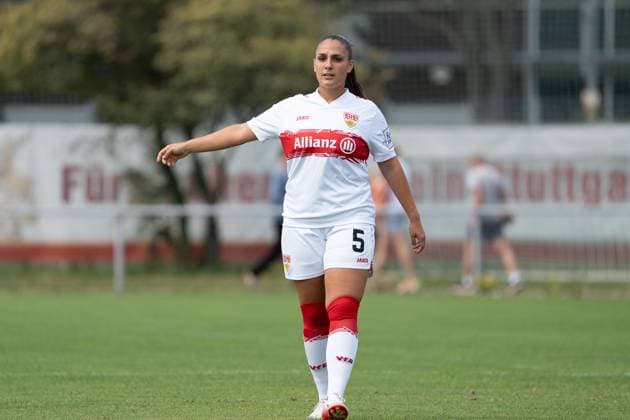 Laureta Temaj VFB Stuttgart Women, 05 gives instructions to her teammates, GER, VfB Stuttgart Women vs FC Bayern Muenchen Women II, Football, 2 Womens Bundesliga, 1 Matchday, 2025 2026 Season, 24 08 2025, GER, VfB Stuttgart Women vs FC Bayern Muenchen Women II, Football, 2 Womens Bundesliga, 1 Matchday, 2025 2026 Season, 24 08 2025, Stuttgart Copyright: xEibner-Pressefoto EdwardxCheungx EP_ECG