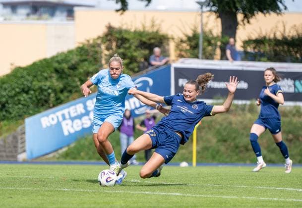 Soccer, Women, Season 2024 2025, 2 Women Bundesliga 1 Matchday , FC Viktoria 1889 Berlin SG Andernach, f l Sarah Stöckmann FC Viktoria 1889 Berlin , Malou Müller SGA , 24 08 2025, Copyright: xMatthiasxKochx