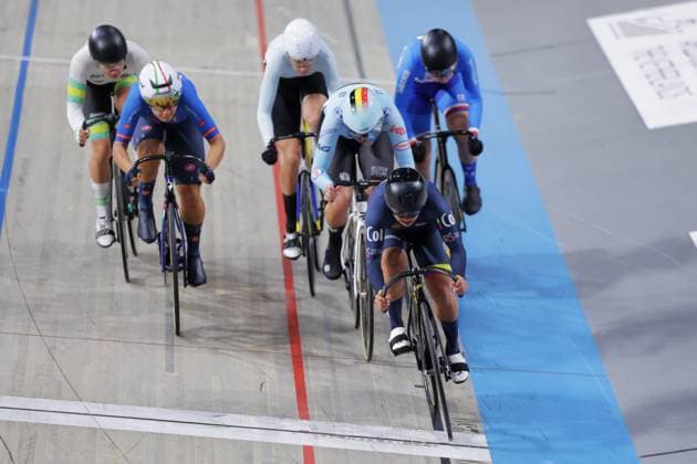 2025 UCI Junior Track World Championships Picture by Alex Whitehead SWpix.com - 24 08 2025 - Cycling - 2025 UCI Junior Track World Championships - Omnisport, Apeldoorn, Netherlands - Women Keirin 1 2 Final heat 1 - Valeria Hernandez Vergara (Colombia) leads the race Omnisport Apeldoorn Netherlands Copyright: x xSWpix.comx(t axPhotographyxHubxLtd)xAlexxWhitehead SWpix.comx SWP-3065-0011