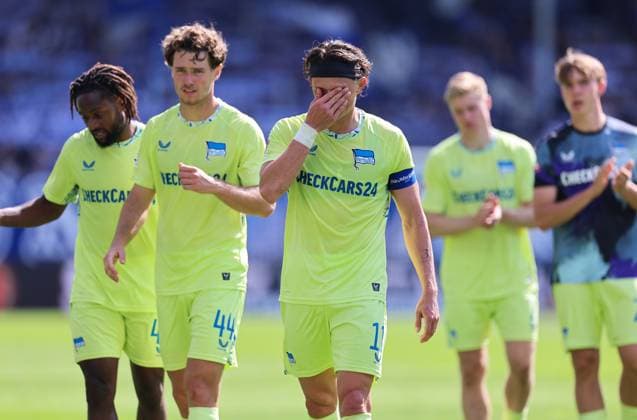 24 08 2025, xdcx, Soccer 2 Bundesliga, SV Darmstadt 98 Hertha BSC Berlin, emonline, emspor, despor, v l , Fabian Reese Hertha BSC Berlin enttaeuscht, enttaeuscht schauend, dissapointed, traurig, frustiert, frust, gefrustet DFLB DFB REGULATIONS PROHIBIT ANY USE OF PHOTOGRAPHS AS IMAGE SEQUENCES AND OR QUASI VIDEO Copyright: HMBxMedia Claus