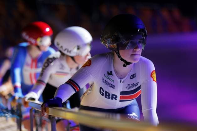 2025 UCI Junior Track World Championships Picture by Alex Whitehead SWpix.com - 24 08 2025 - Cycling - 2025 UCI Junior Track World Championships - Omnisport, Apeldoorn, Netherlands - Women Madison Final - Women Madison Final - Phoebe Taylor (Great Britain) Omnisport Apeldoorn Netherlands Copyright: x xSWpix.comx(t axPhotographyxHubxLtd)xAlexxWhitehead SWpix.comx SWP-3065-0016