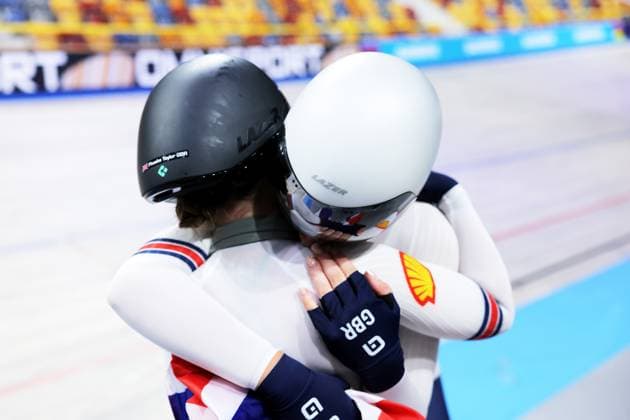 2025 UCI Junior Track World Championships Picture by Alex Whitehead SWpix.com - 24 08 2025 - Cycling - 2025 UCI Junior Track World Championships - Omnisport, Apeldoorn, Netherlands - Women Madison Final - Phoebe Taylor and Erin Boothman (Great Britain) celebrate the wining gold Omnisport Apeldoorn Netherlands Copyright: x xSWpix.comx(t axPhotographyxHubxLtd)xAlexxWhitehead SWpix.comx SWP-3065-0025