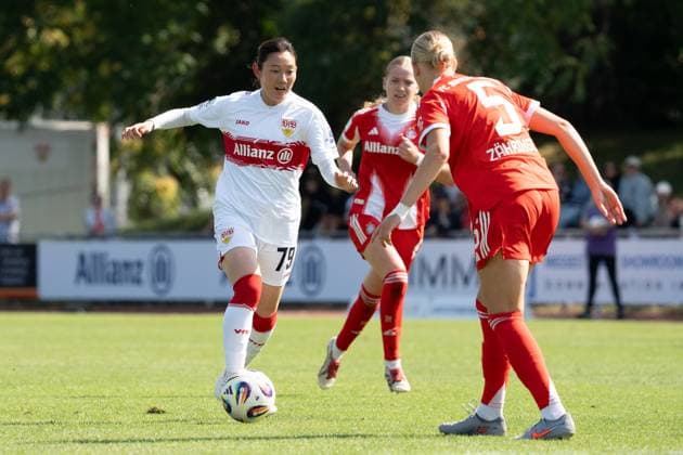 Haruka Osawa VFB Stuttgart Women, 79 in duel with Luzie Zähringer FC Bayern Muenchen 2 Women, 05 , GER, VfB Stuttgart Women vs FC Bayern Muenchen Women II, Football, 2 Women Bundesliga, 1 Matchday, Season 2025 2026, 24 08 2025, GER, VfB Stuttgart Women vs FC Bayern Muenchen Women II, Football, 2 Women Bundesliga, 1 Matchday, Season 2025 2026, 24 08 2025, Stuttgart Copyright: xEibner-Pressefoto EdwardxCheungx EP_ECG