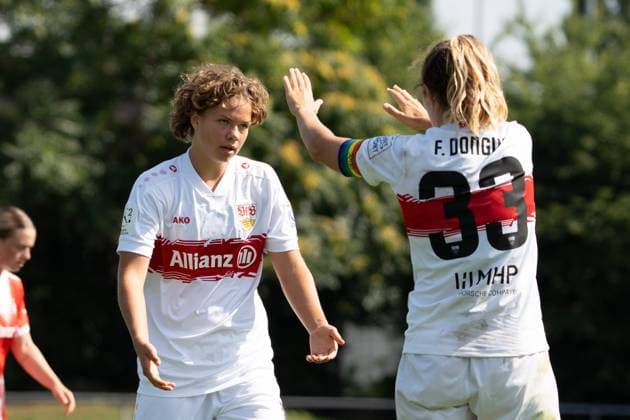 Rosa Rückert VFB Stuttgart Women, 11 claps with GER, VfB Stuttgart Women vs FC Bayern Muenchen Women II, Football, 2 Women Bundesliga, 1 Matchday, Season 2025 2026, 24 08 2025, GER, VfB Stuttgart Women vs FC Bayern Muenchen Women II, Football, 2 Women Bundesliga, 1 Matchday, Season 2025 2026, 24 08 2025, Stuttgart Copyright: xEibner-Pressefoto EdwardxCheungx EP_ECG