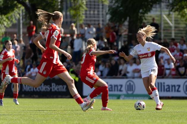 Janina Hechler VFB Stuttgart Women, 16 in attack, GER, VfB Stuttgart Women vs FC Bayern Muenchen Women II, Football, 2 Womens Bundesliga, 1 Matchday, 2025 2026 Season, 24 08 2025, GER, VfB Stuttgart Women vs FC Bayern Muenchen Women II, Football, 2 Womens Bundesliga, 1 Matchday, 2025 2026 Season, 24 08 2025, Stuttgart Copyright: xEibner-Pressefoto EdwardxCheungx EP_ECG